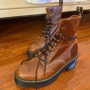 Doc Marten Leona Boot